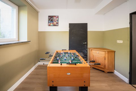 17 Alte Schule Deifeld Vakantiehuis Sauerland Winterberg Duitsland tafelvoetbaltafel.