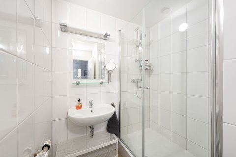 32 Alte Schule Deifeld Vakantiehuis badkamer 2 Sauerland Winterberg Duitsland.