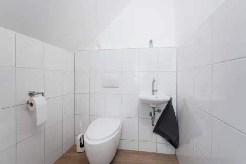 36 alte schule deifeld Vakantiehuis Sauerland Bad.