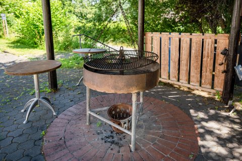 43 Alte Schule Deifeld Vakantiehuis Sauerland Winterberg Duitsland barbecue.