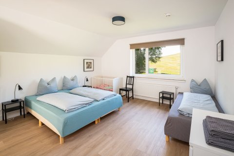 56 Alte Schule Deifeld Schieferhaus Vakantiehuis Sauerland Winterberg Duitsland slaapkamer 14.