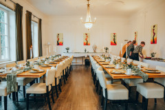 Alte Schule in Deifeld Mieten Sie eine Location für eine Hochzeit oder geschäftliche Zwecke.