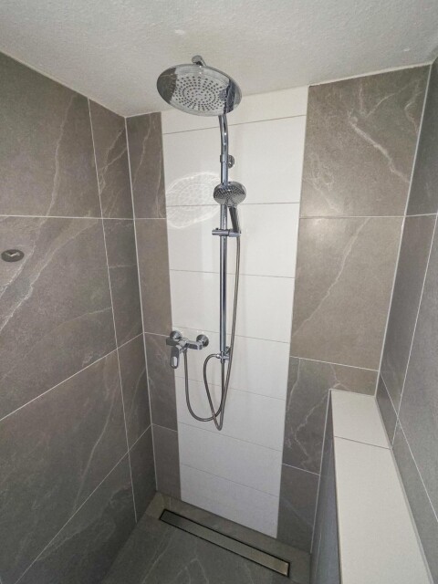 Badezimmer 1 (dusche)   Ferienhaus Haus am Bach   Referinghausen im Sauerland   Medebach Deutschland