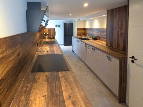 Neue moderne gro&szlig;e Küche   Ferienhaus Haus am Bach   Referinghausen im Sauerland   Medebach Deutschland