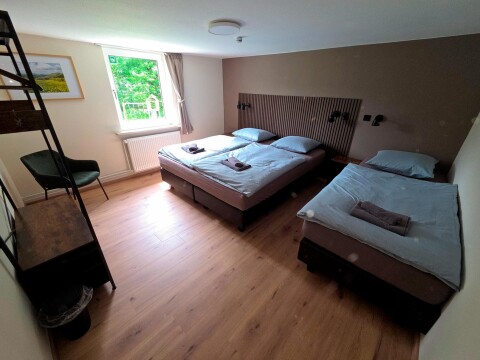 Schlafzimmer 6   Ferienhaus Haus am Bach   Referinghausen im Sauerland   Medebach Deutschland